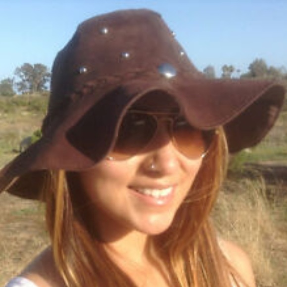 Floppy Suede Hat - Picture 3 of 4